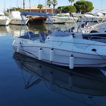 Parc- Vue Meditterannee 4* Hyères