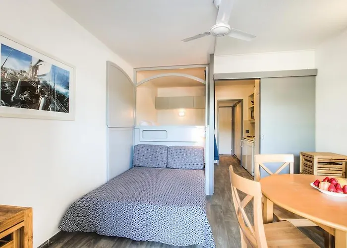 招待所 Parc- Vue Meditterannee 耶尔